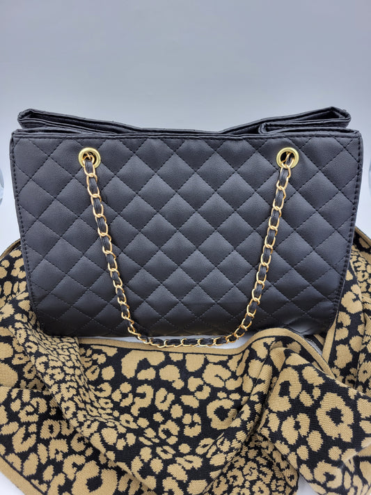 Everyday Diva Purse in Black